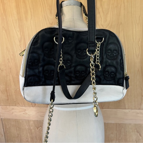 BETSEY JOHNSON BAG - Picture 4 of 10